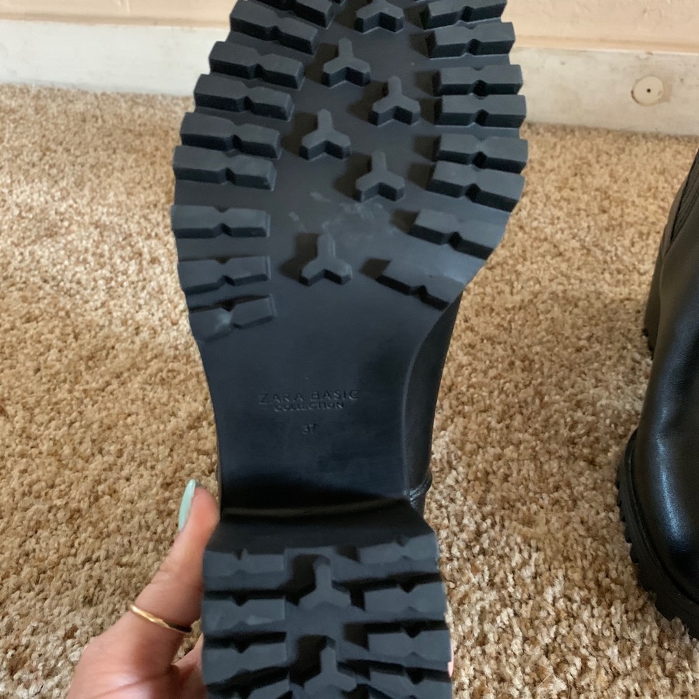 Zara Booties Size 37
